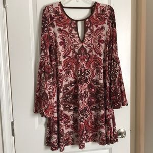 Super flowy groovy print dress